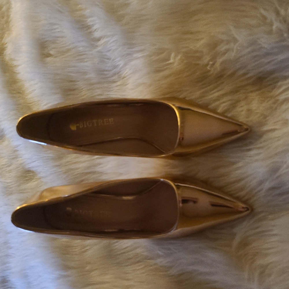 Bigtree Size 39 Rose Gold  Metalic Mirrored Pumps